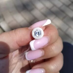 Unisex‎ White Ceramic Solitaire Sapphire Stud  Earrings